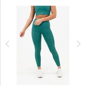 LAKI Vera Leggings NWT